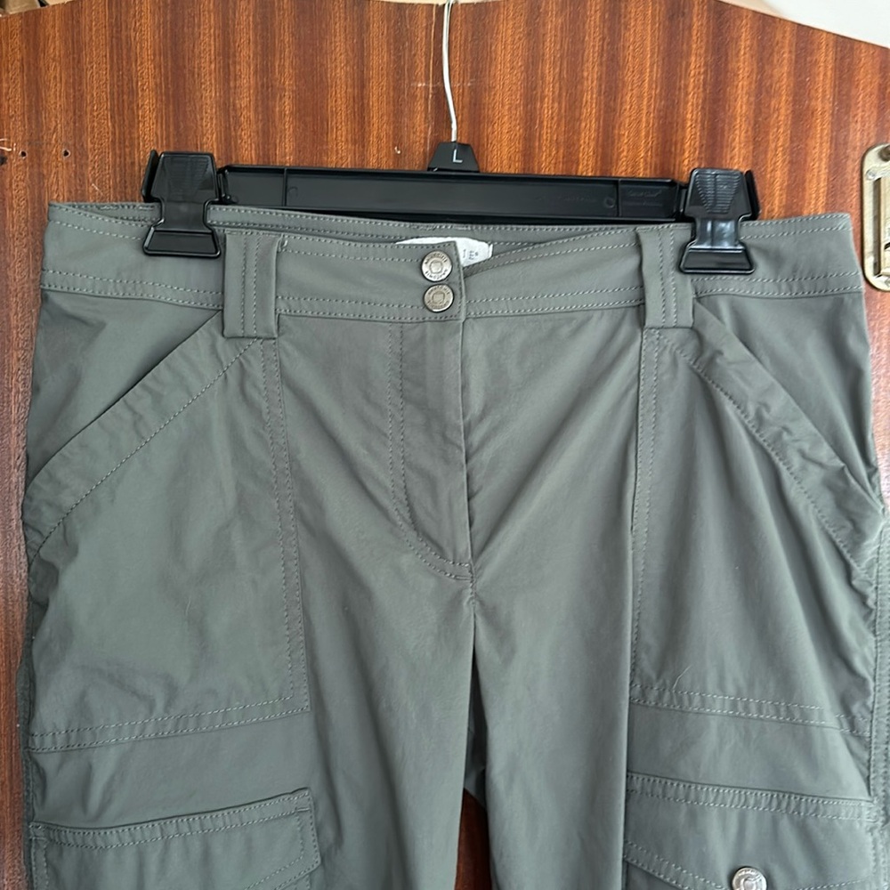 Green luxury travel pants